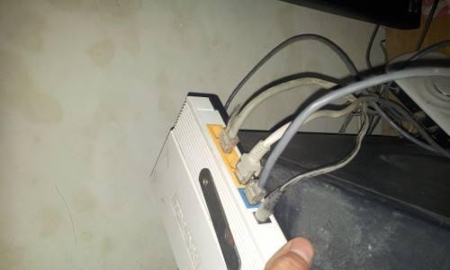 如何通过连接两个路由器构建一个网络（方法）