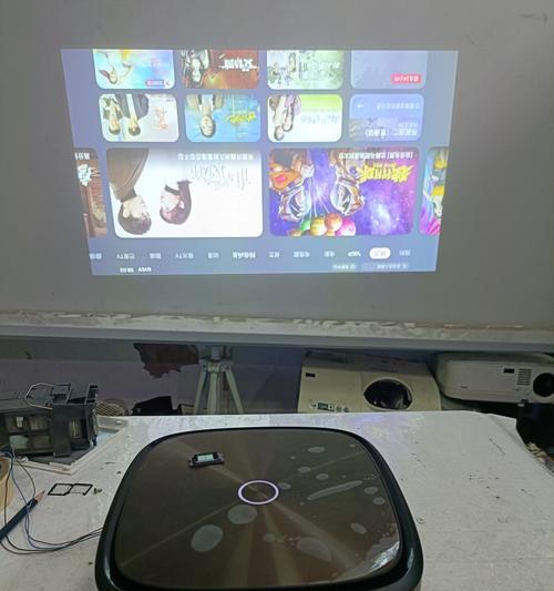 投影仪出现2个白点闪烁是什么问题？如何解决投影仪的白点闪烁？
